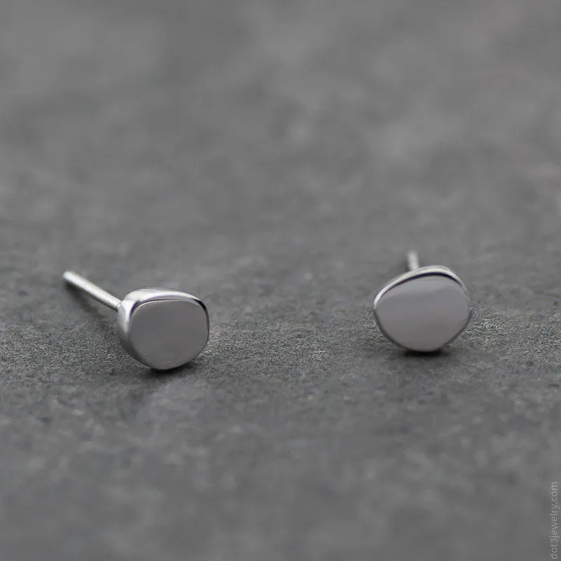 .314  THE  RIVER  PEBBLES - XL | STUDS