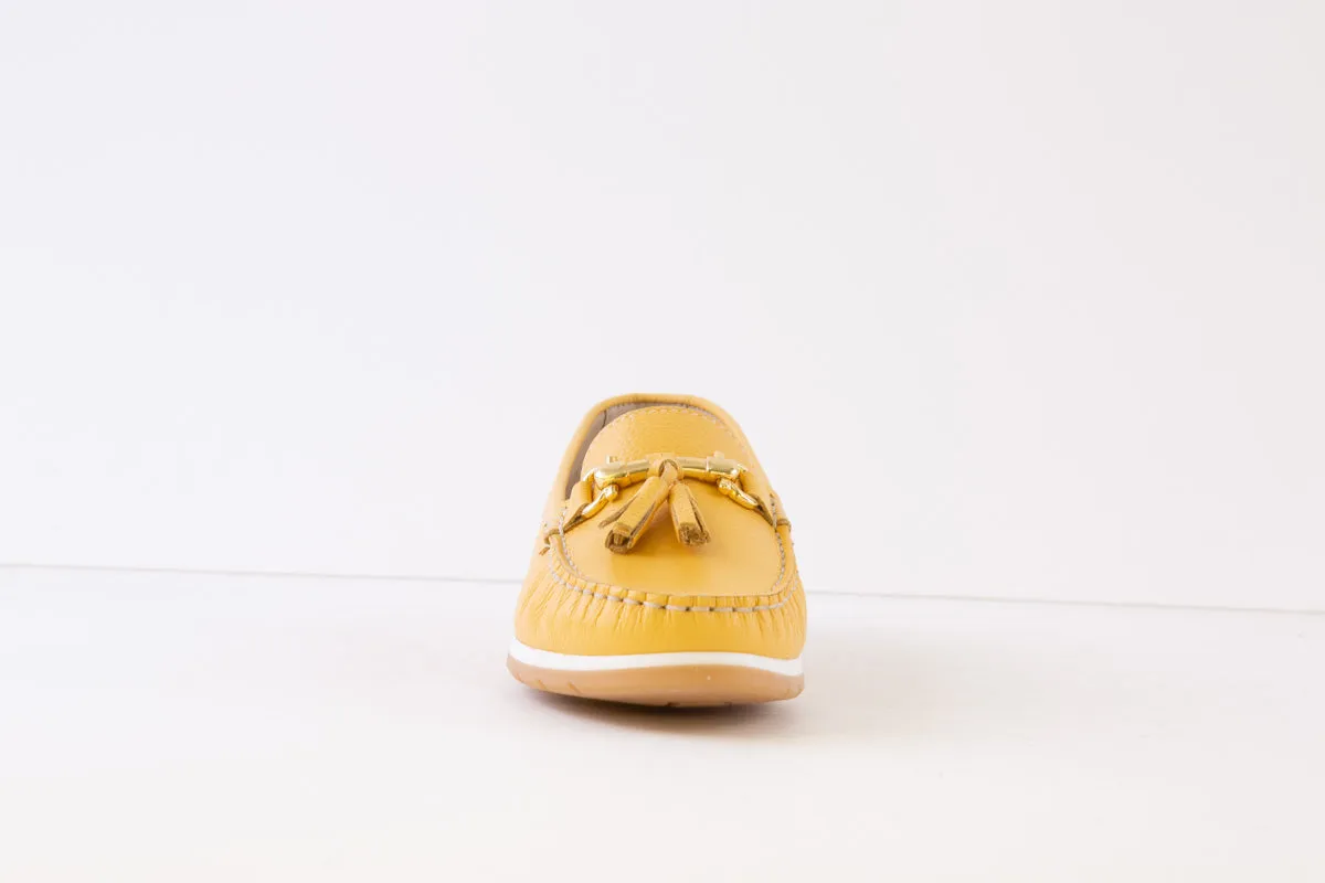 AEROBICS - 8380.003 FLAT SLIP-ON MOCCASIN SHOE - MUSTARD