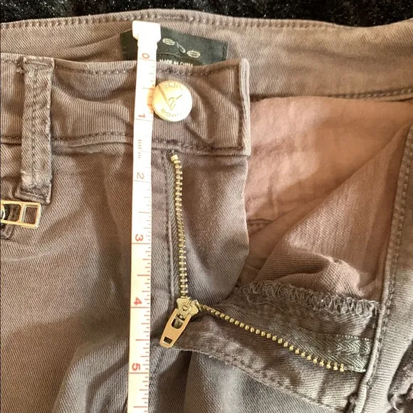 bebe Gray Moto Skinny Jeans with Zipper Accents Size 26