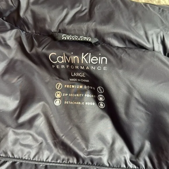 Calvin Klein women’s Black Puffer Vest Hood sleeveless size large jacket