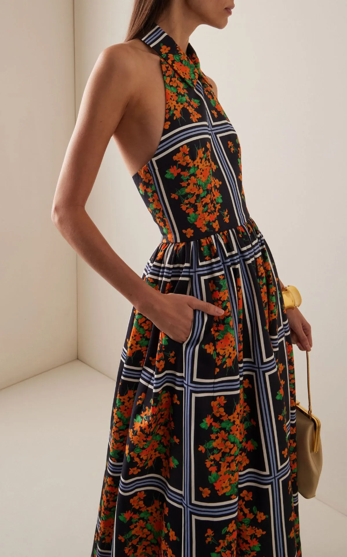Chic Halter Neck Backless Printed Maxi Dress with Collar