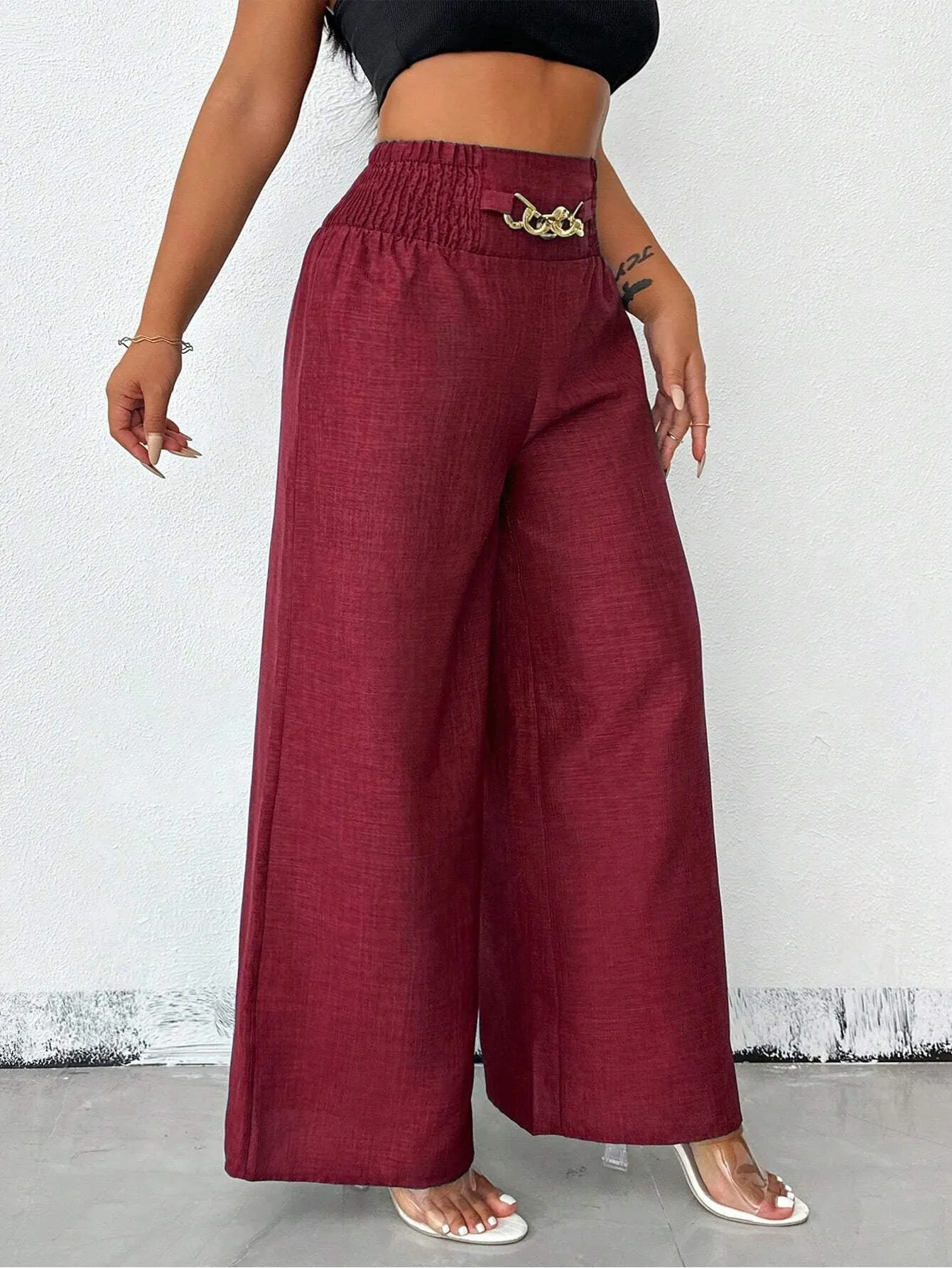 Chic High-Waisted Wide-Leg Pants with Chain Accent