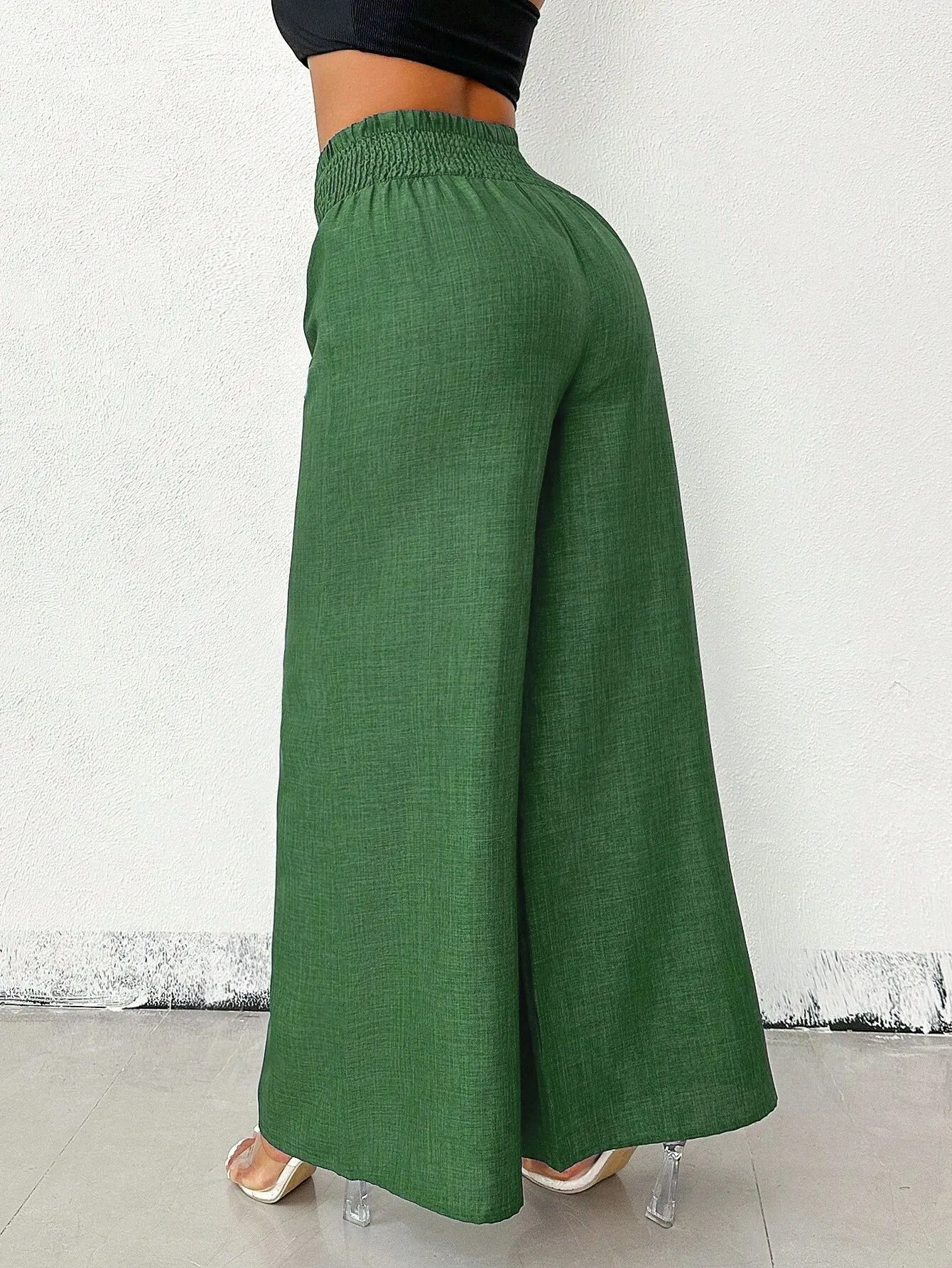 Chic High-Waisted Wide-Leg Pants with Chain Accent