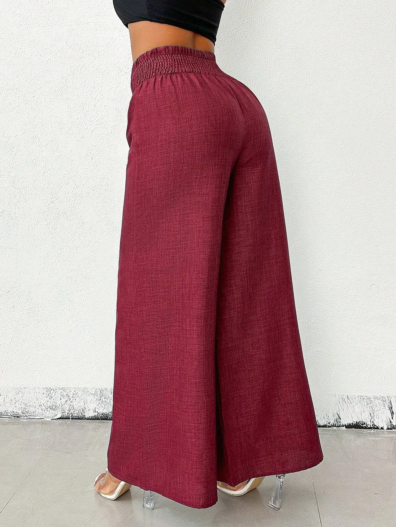 Chic High-Waisted Wide-Leg Pants with Chain Accent