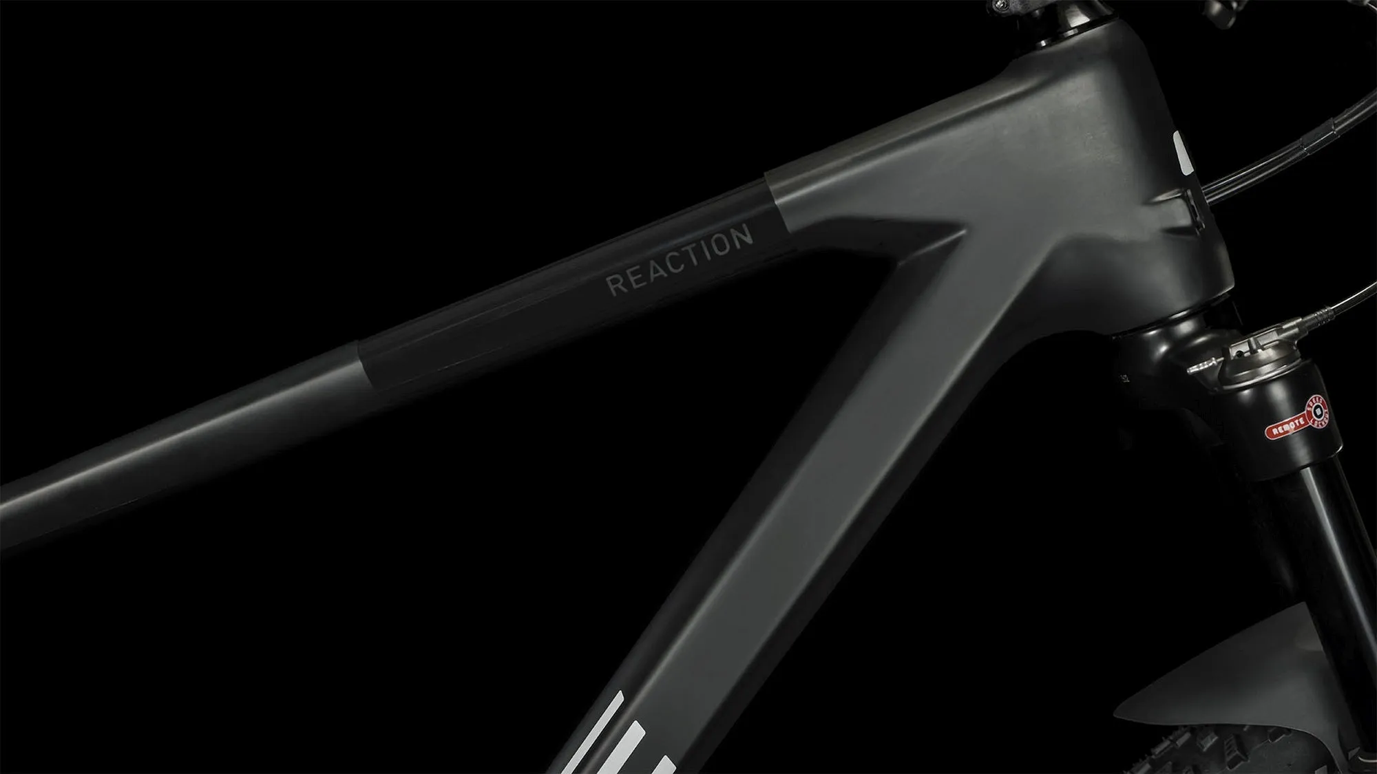 CUBE REACTION C:62 ONE CARBON/WHITE