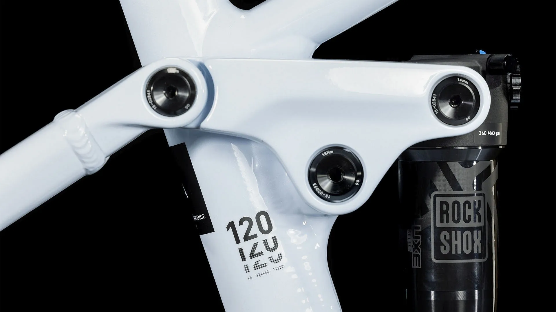CUBE STEREO HYBRID 120 PRO 750 FLASHWHITE