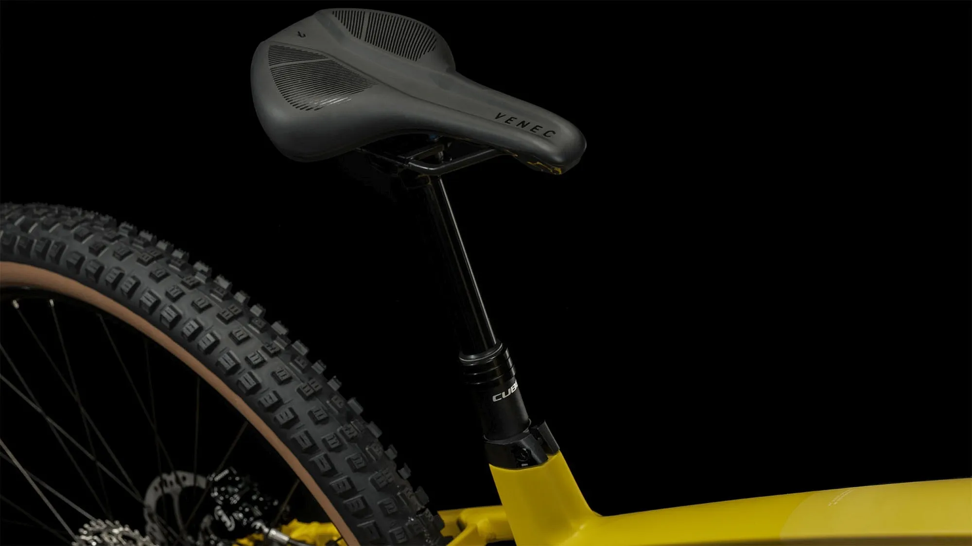 CUBE STEREO HYBRID 140 HPC PRO 750 VIVID/SUN