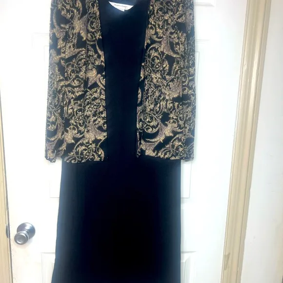 Dealers &amp; Damon’s 2 Piece Dress &amp; Jacket Set