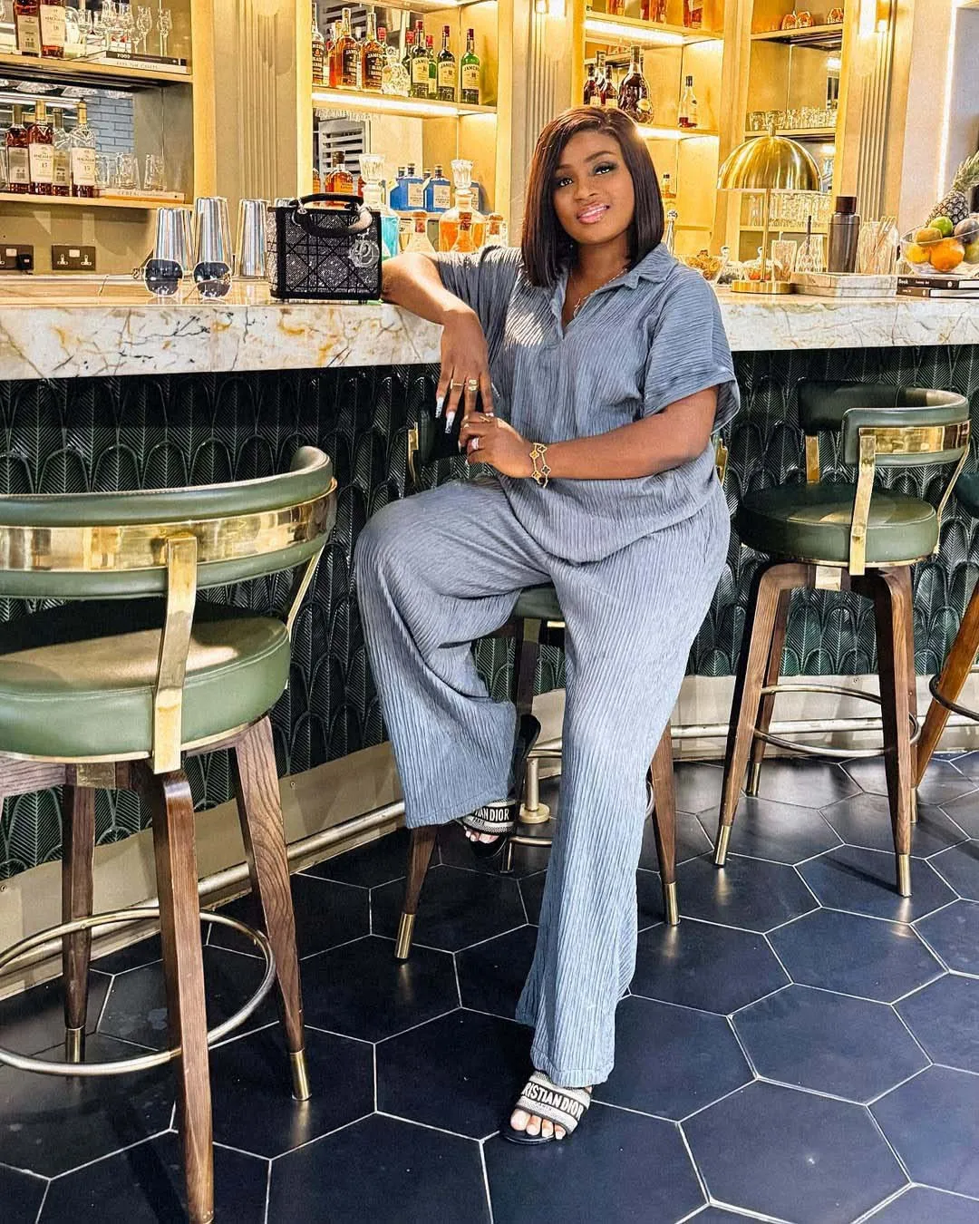 Effortless Chic Plus Size Turndown Collar Two-Piece Set for Stylish Comfort