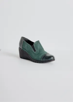 Elasticated comfort width wedge moccasins