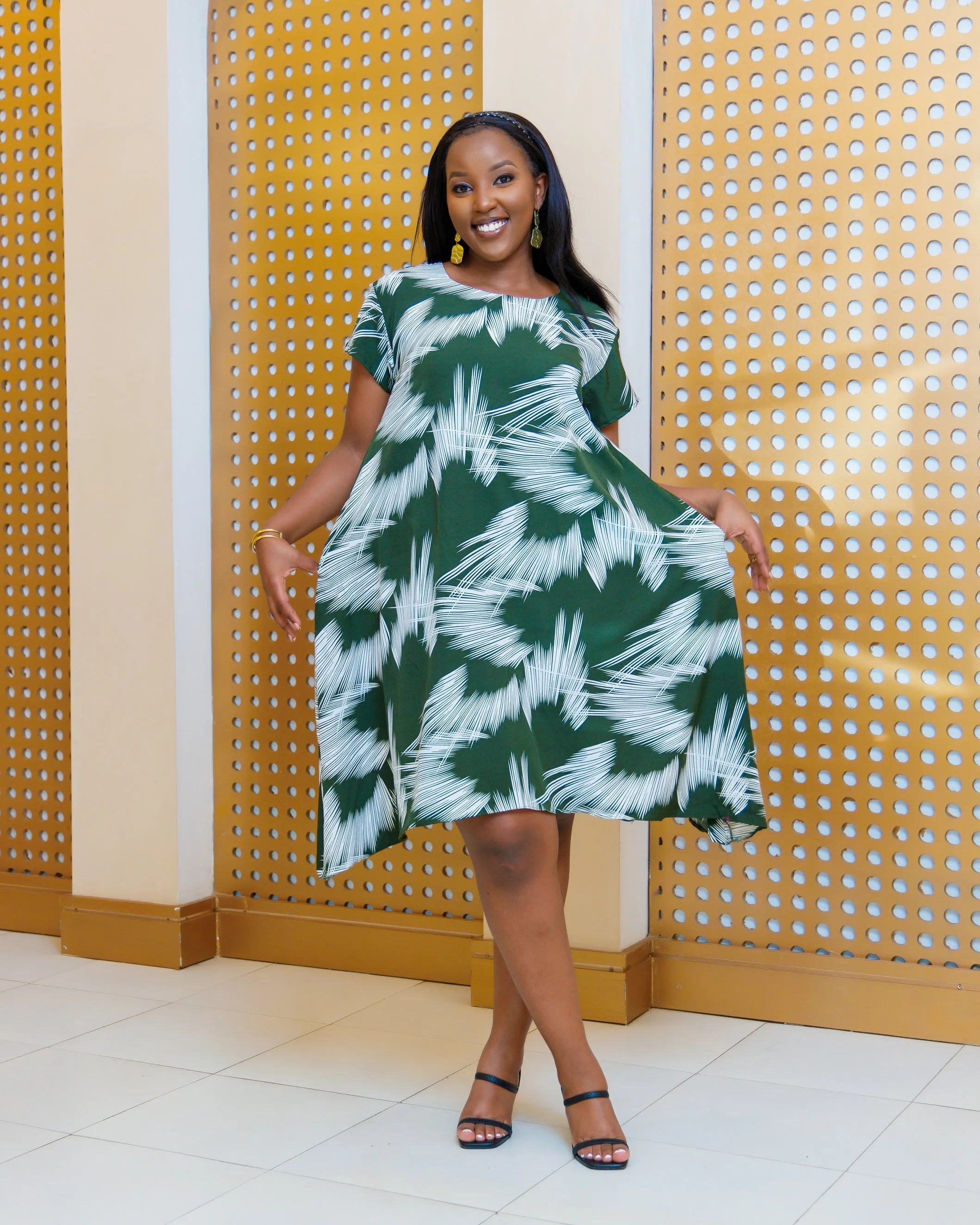 Emunali  Knee Length Dress- Green