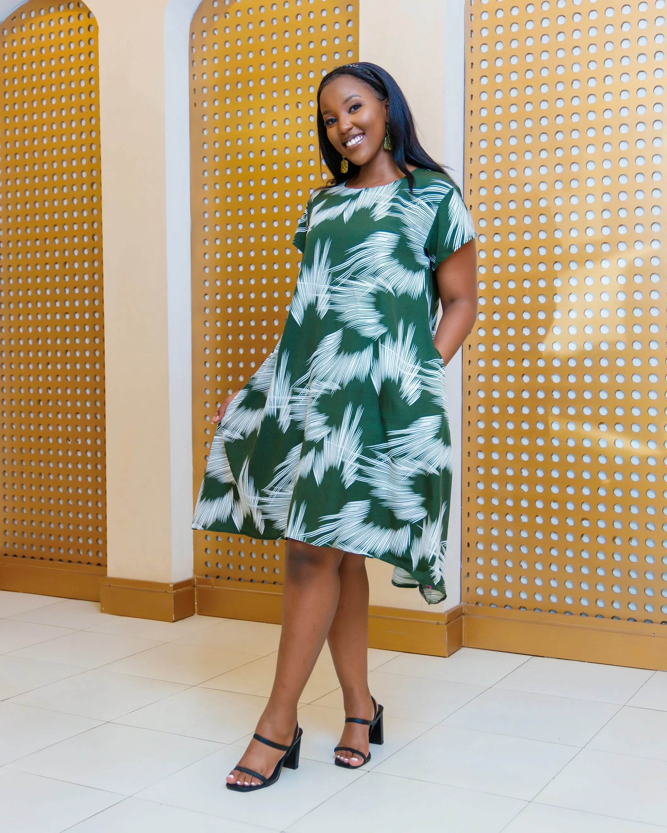 Emunali  Knee Length Dress- Green