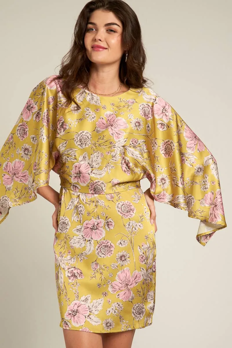 En Crème Dusty Lime Multi Cape Sleeve Floral Mini Dress