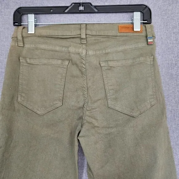 Etienne Marcel Womens size 29 Green Skinny Jeans with Sleek Fit