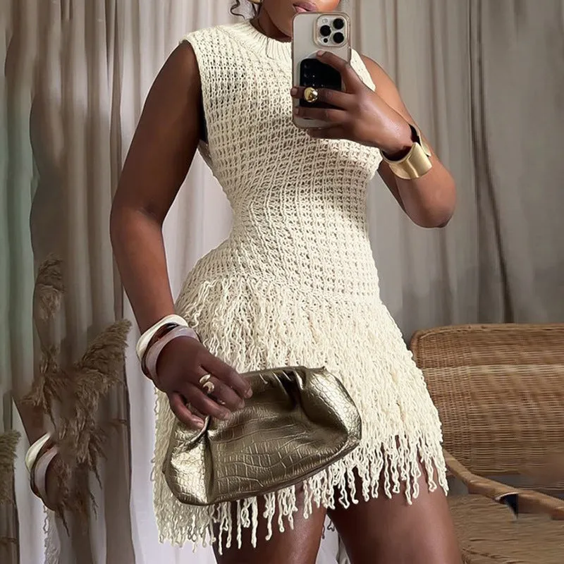 Flirty Summer Sleeveless Tassel Hollow Patchwork Dress for Effortless Chic