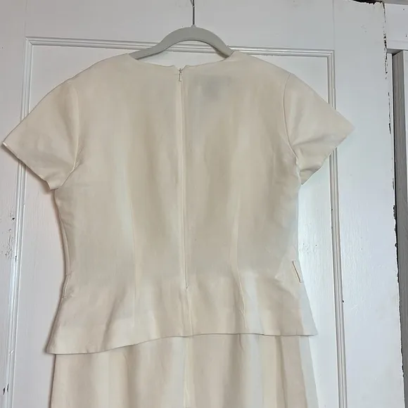 Jones New York Formal 72% silk , 28% linen cream maxi dress with button details
