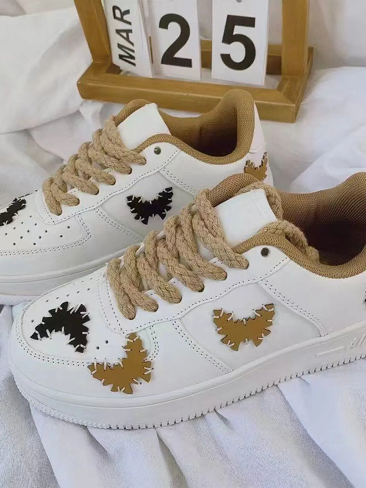 Kicksteria - Butterfly Label Skate Shoes