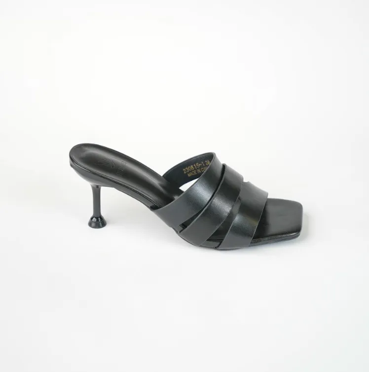 Kitten Heel