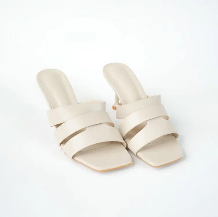 Kitten Heel