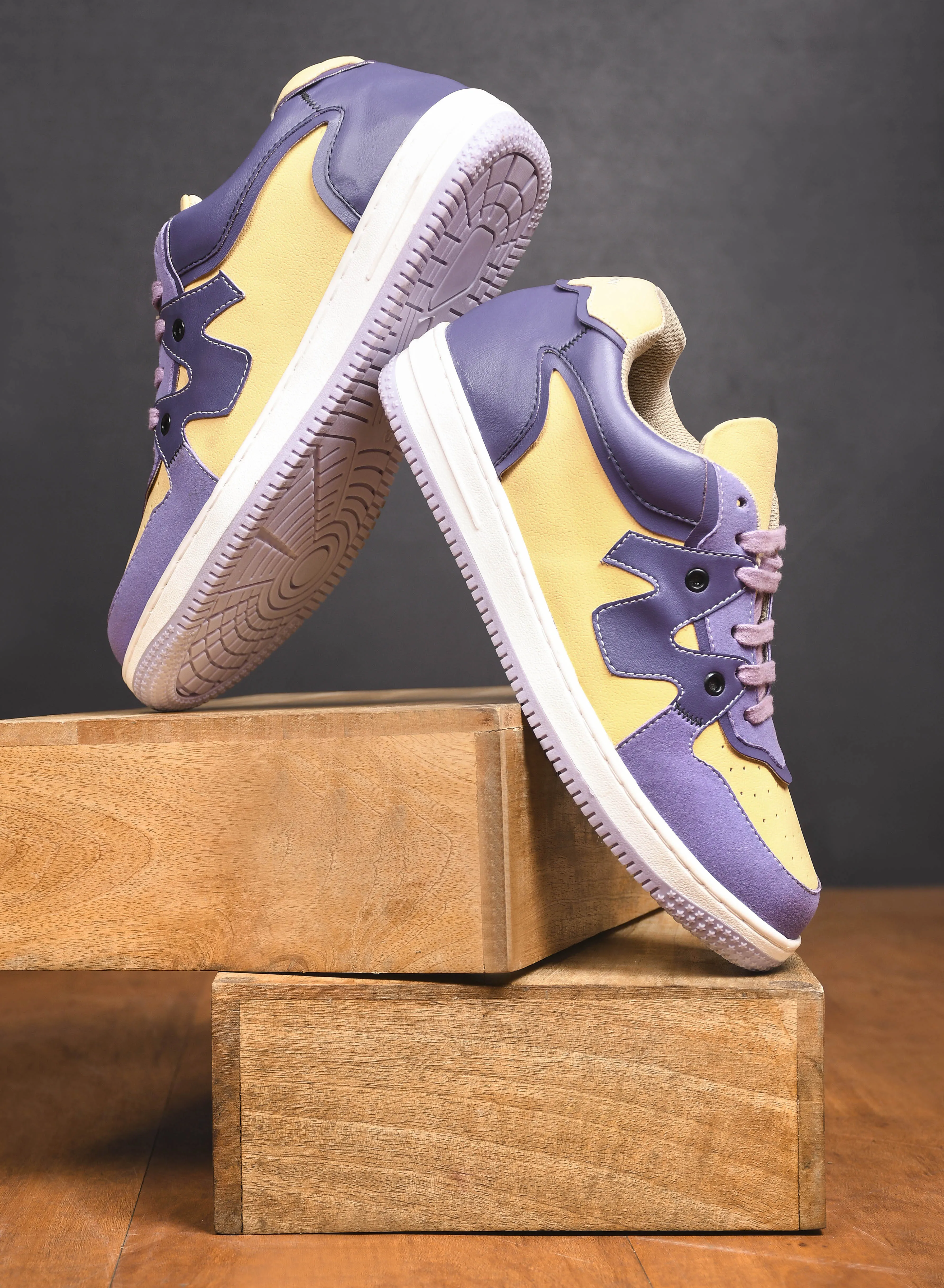 Men's Sneaker