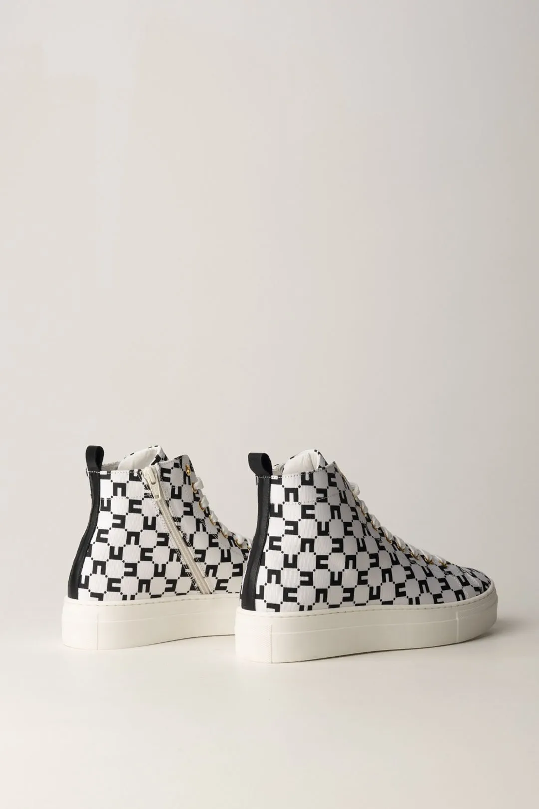 Sneakers Alta con Logo