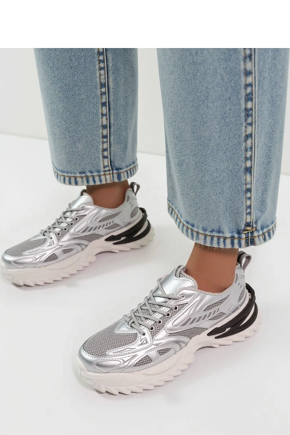 Sport Shoes Inello