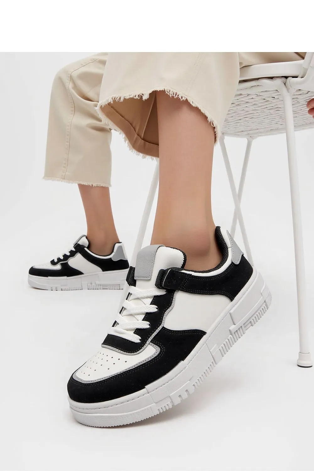 Sport Shoes Inello