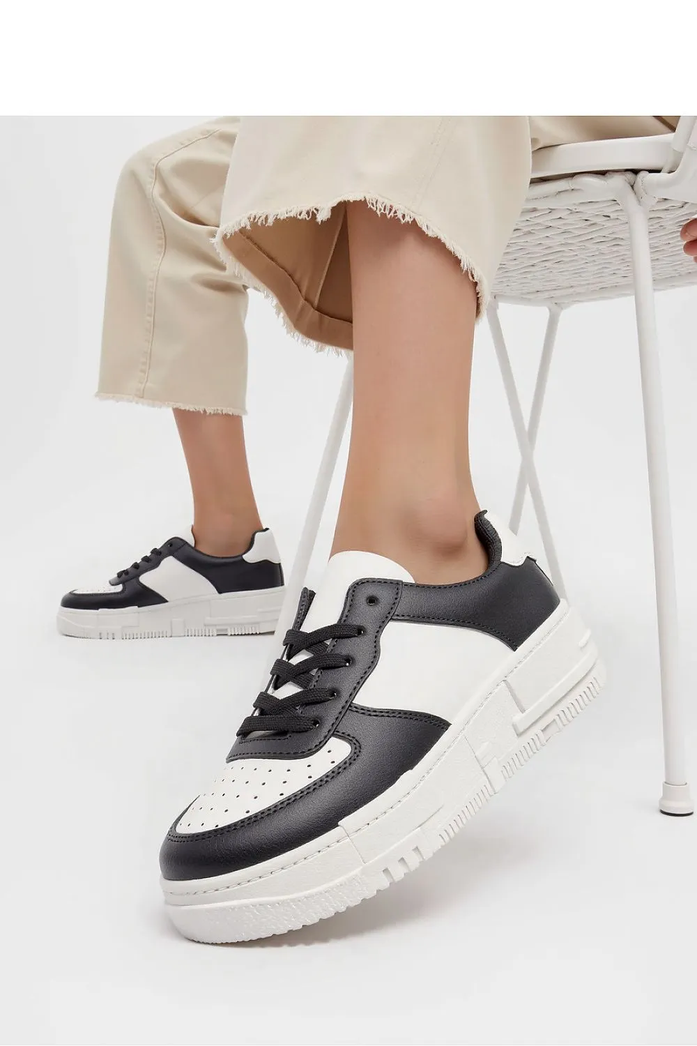 Sport Shoes Inello