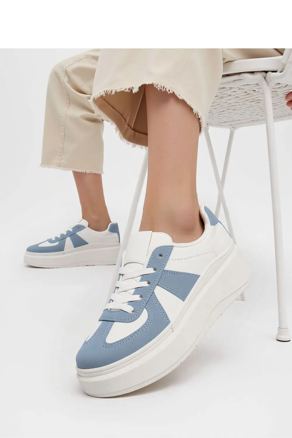 Sport Shoes Inello