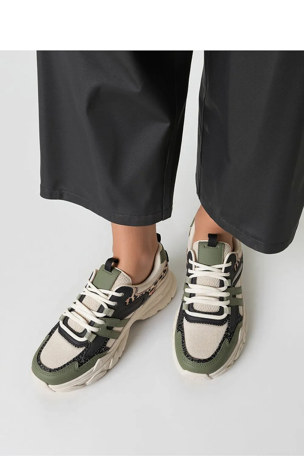 Sport Shoes Inello