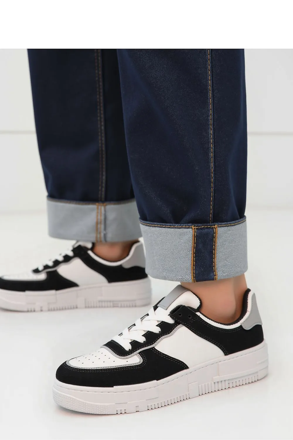 Sport Shoes Inello