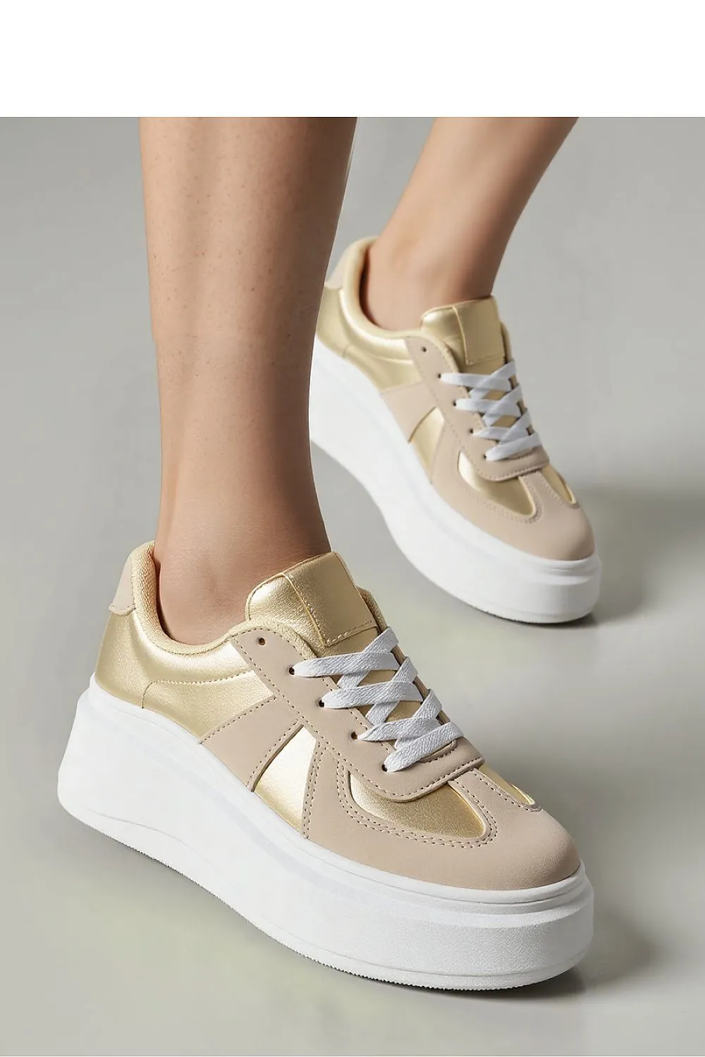 Sport Shoes Inello