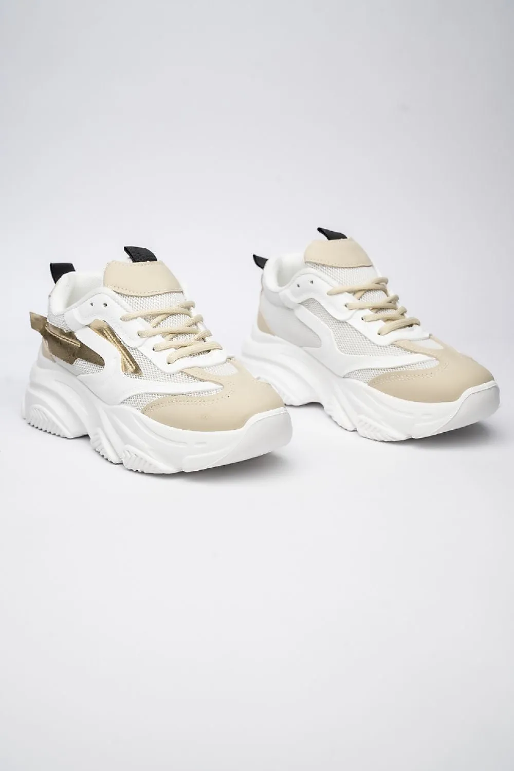 Sport Shoes Inello